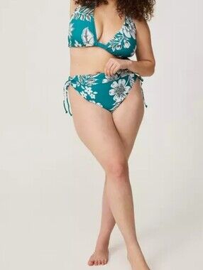 NWOT TORRID BIKINI SET 3X TOP 2X BOTTOM